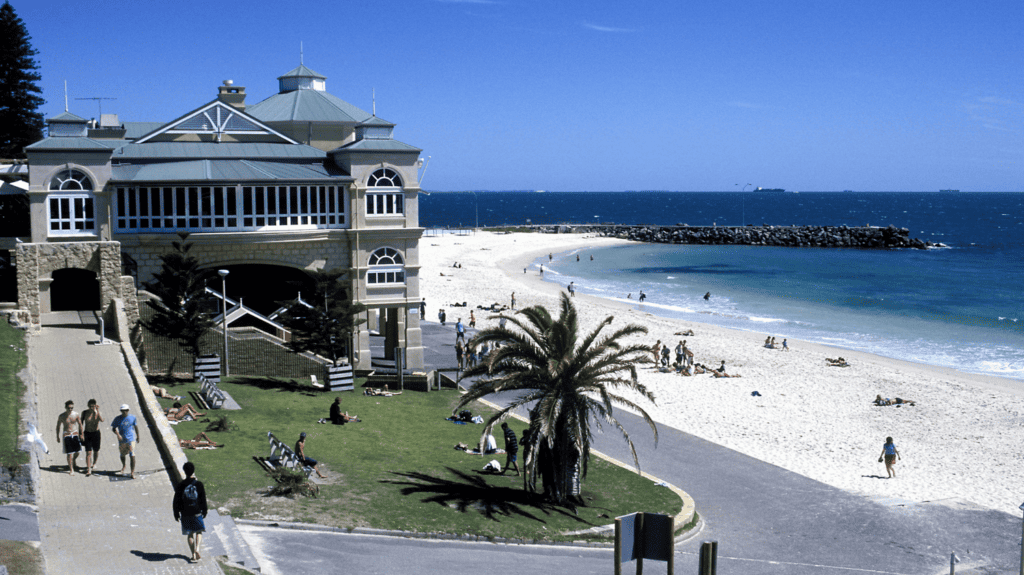 Moving to Australia from US: Cottsloe Beach in Perth